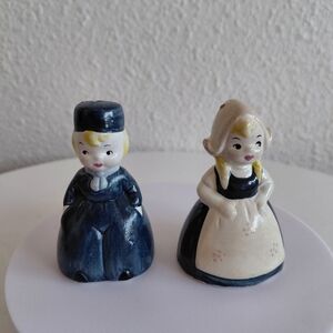 Vintage Dutch Style Dressed Kids Boy &Girl Salt Pepper Shakers Handpainted